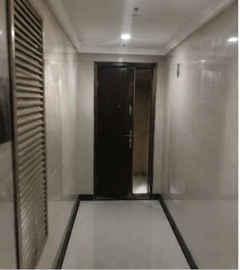 长廊冲门